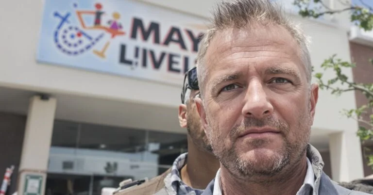 Derek Wachob net worth